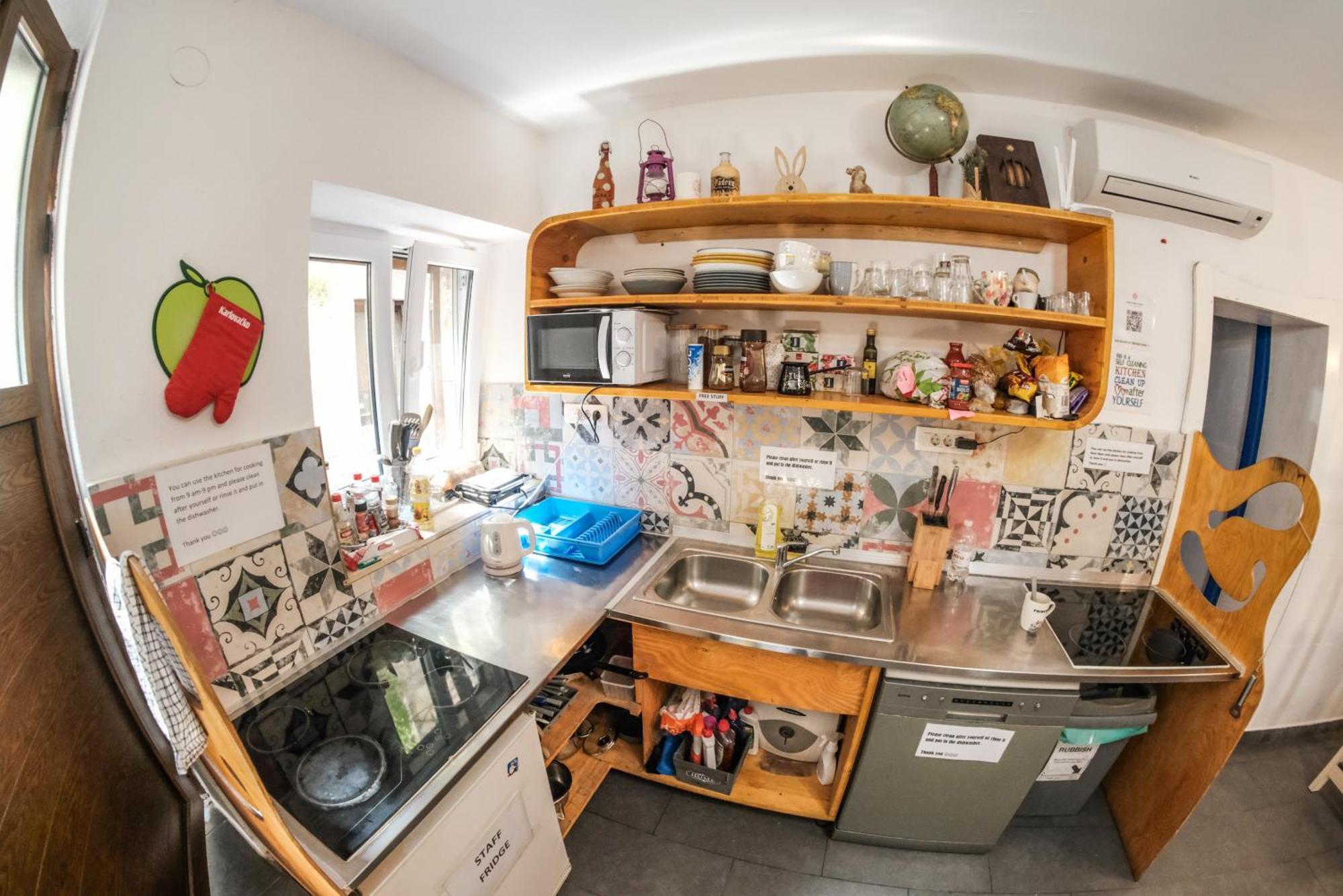 White Rabbit Hostel ฮวาร์ ภายนอก รูปภาพ