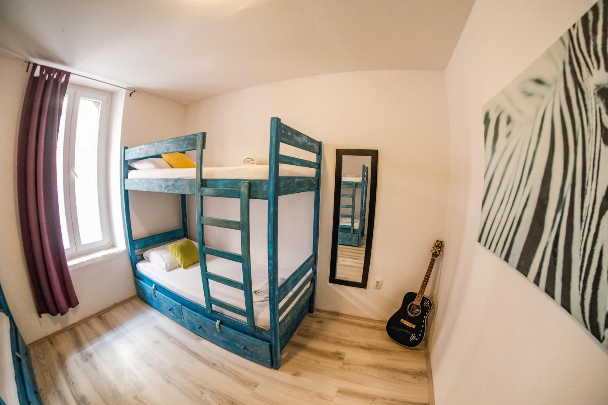 White Rabbit Hostel ฮวาร์ ภายนอก รูปภาพ