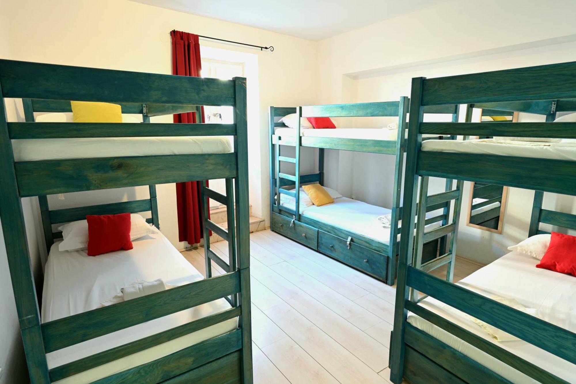 White Rabbit Hostel ฮวาร์ ภายนอก รูปภาพ