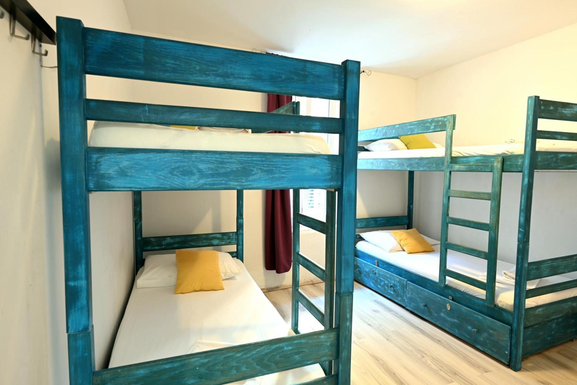 White Rabbit Hostel ฮวาร์ ภายนอก รูปภาพ