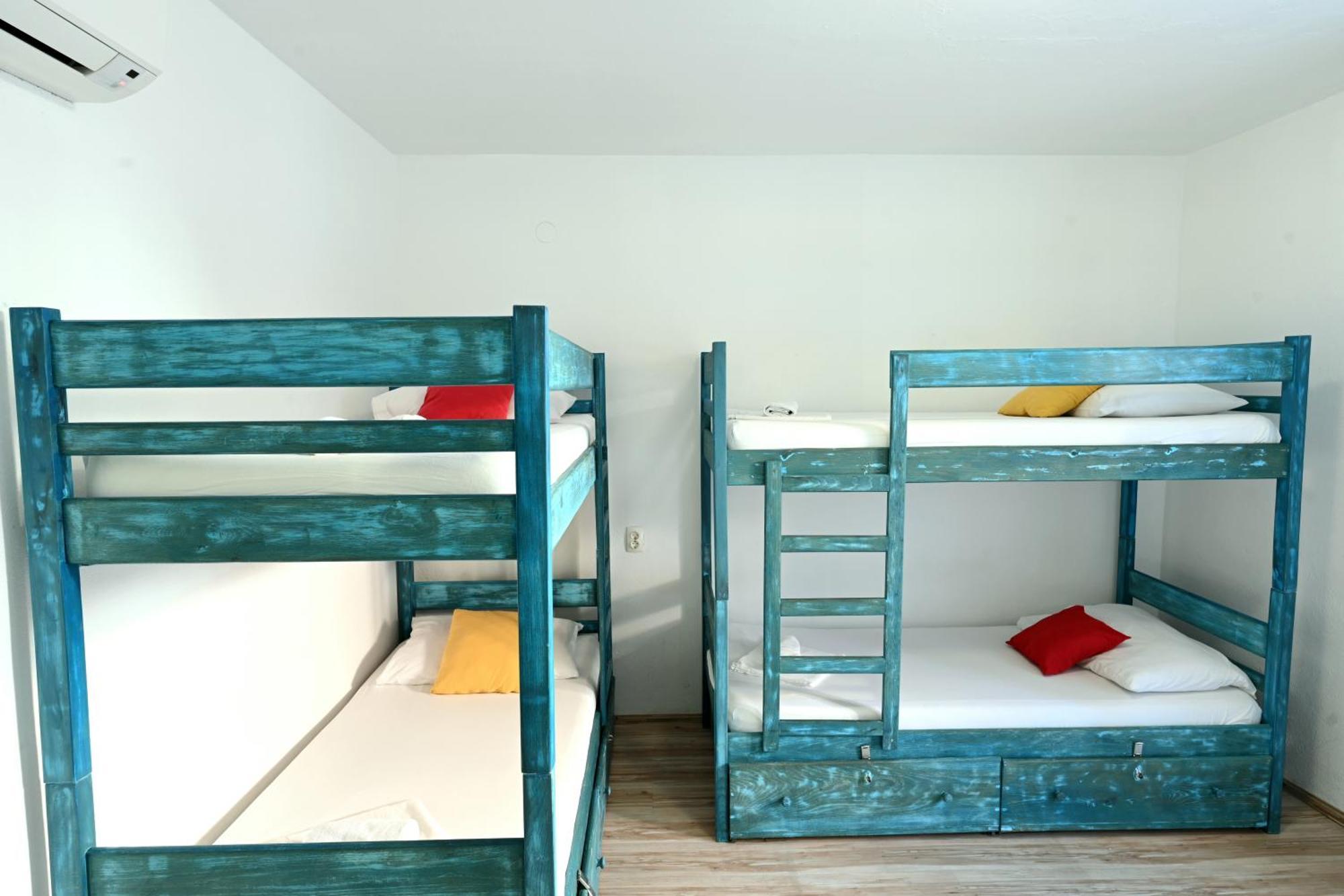 White Rabbit Hostel ฮวาร์ ภายนอก รูปภาพ
