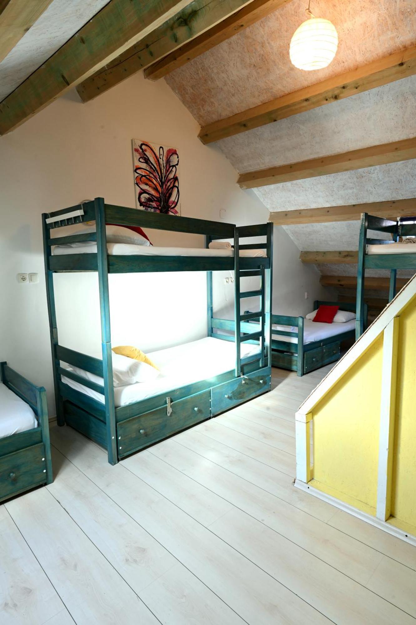 White Rabbit Hostel ฮวาร์ ภายนอก รูปภาพ
